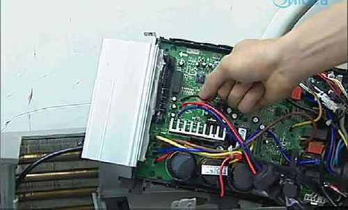 来宾市美的空调电话是多少